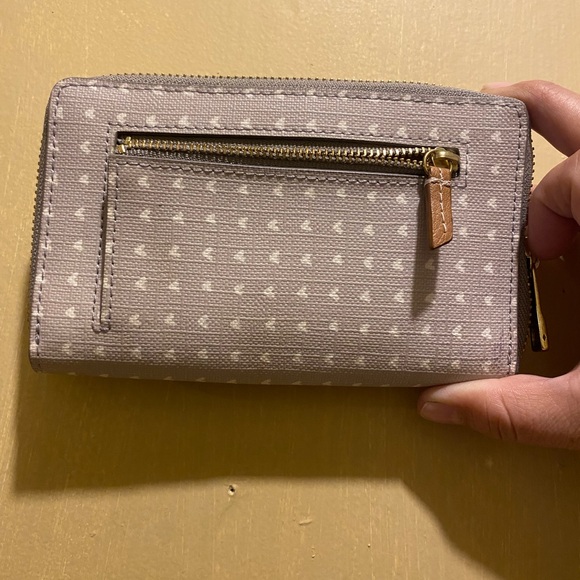 Muted Pink/Purple Fossil Wallet w/ Hearts - Picture 6 of 7